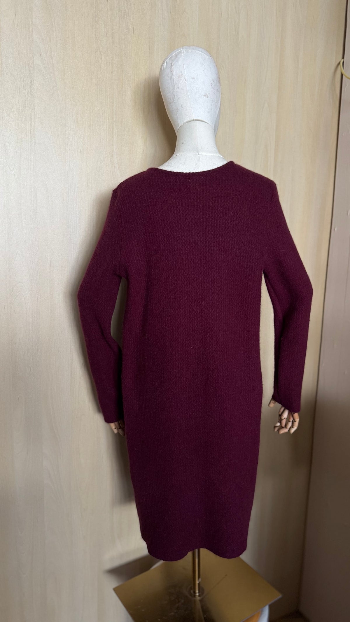 Lange Jacke (1 m) in Wellenmusteroptik ohne Knöpfe