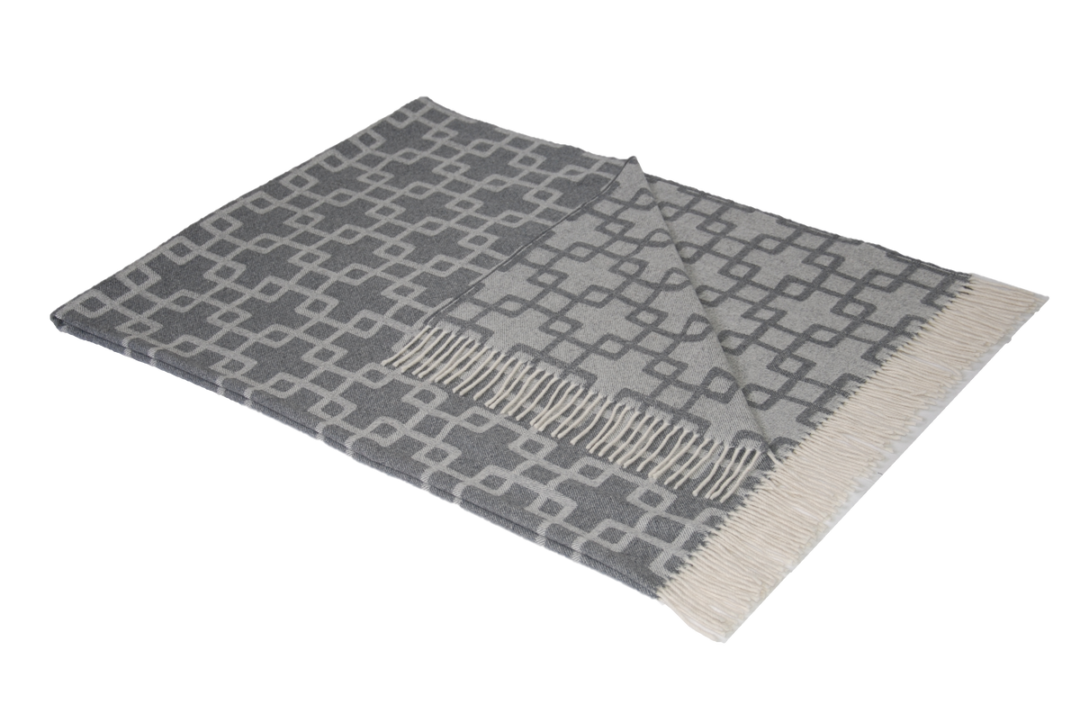 Leichte Kuscheldecke aus 100% Lammwolle