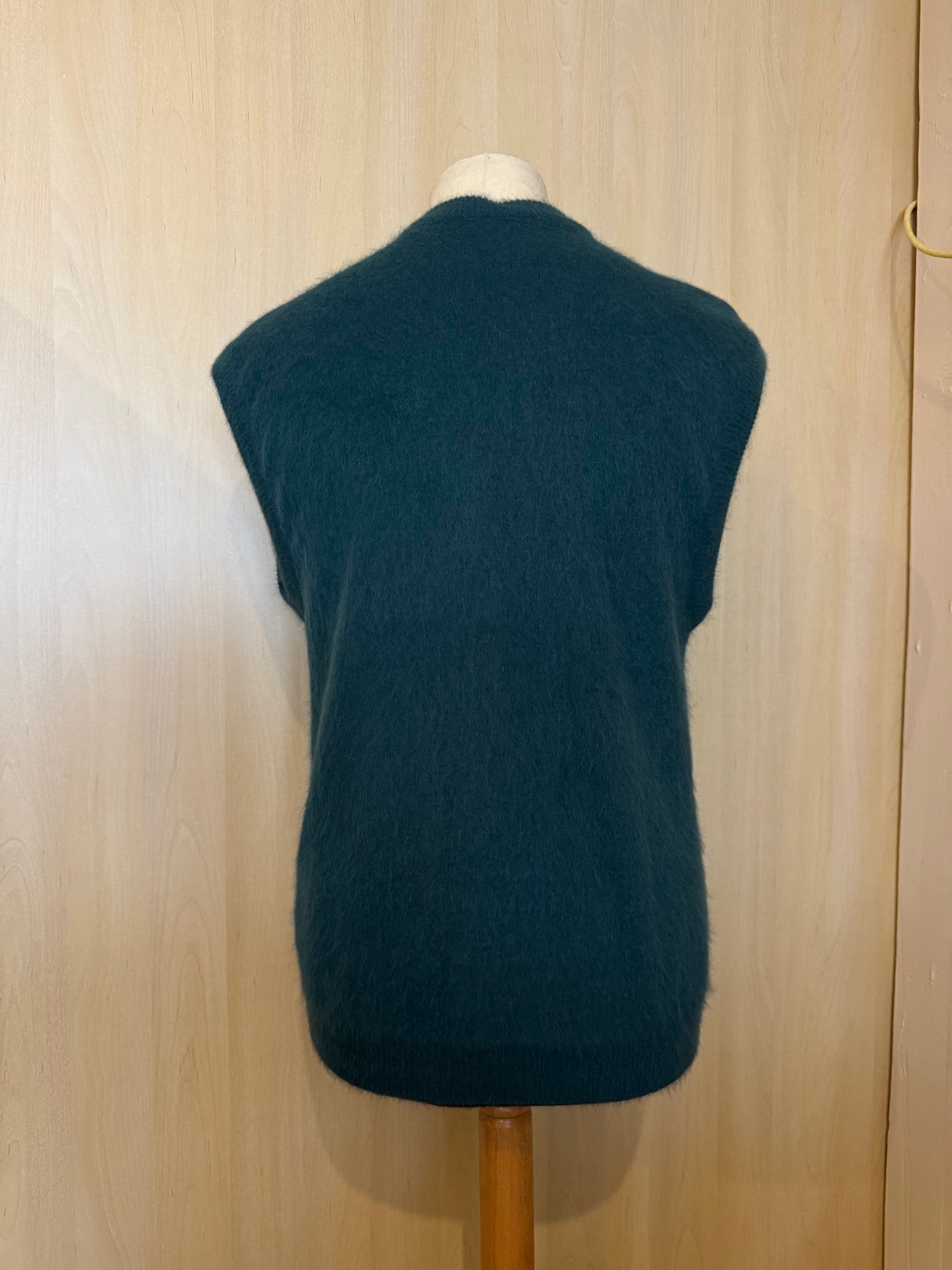 Flauschige Strickweste mit Knöpfen und V-Ausschnitt in Petrol