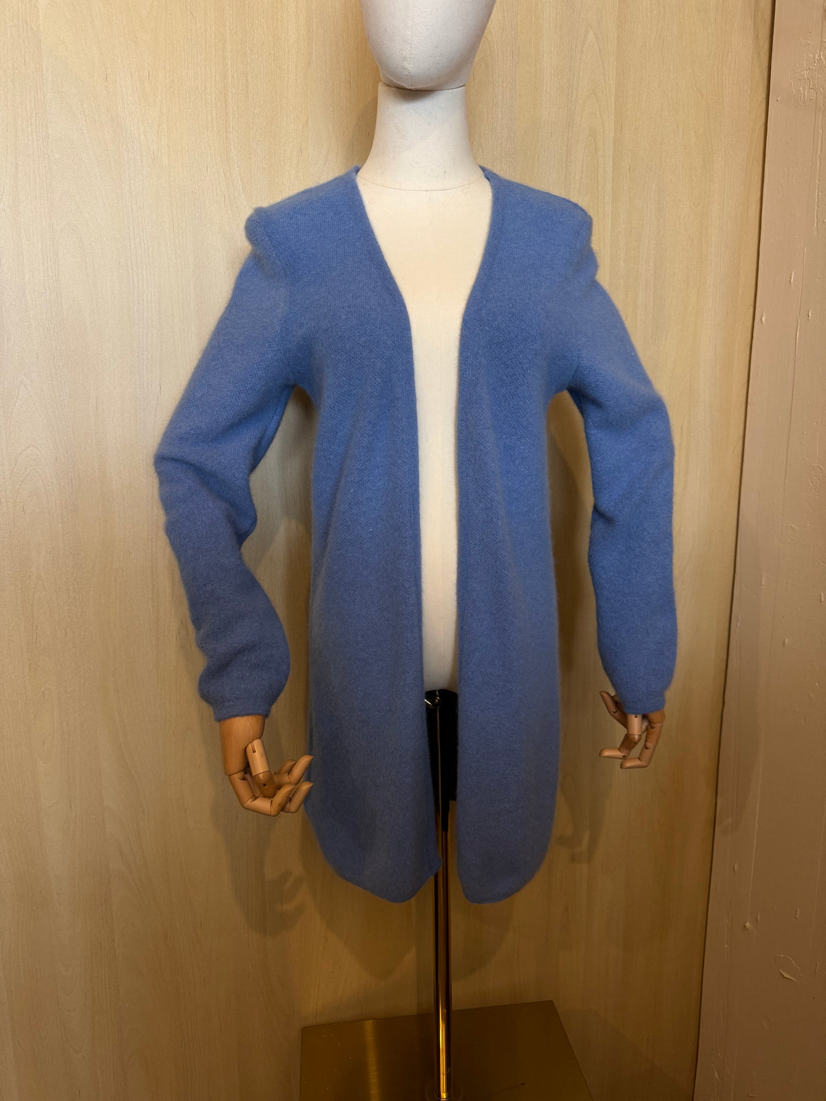 Flauschige lange Strickjacke mit offenem Front-Design – Jeansblau