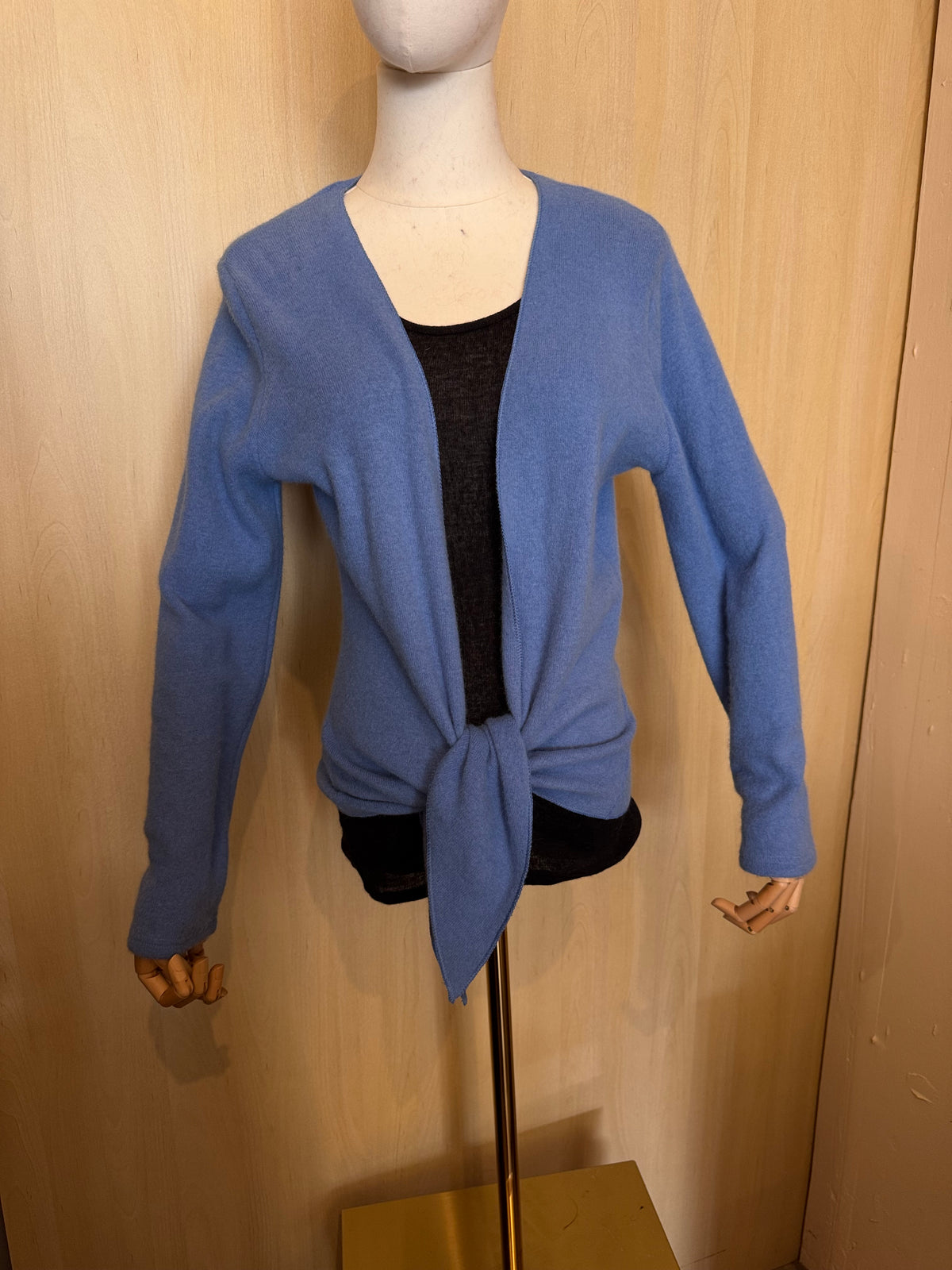Klassischer Strick-Cardigan zum Binden in Jeansblau