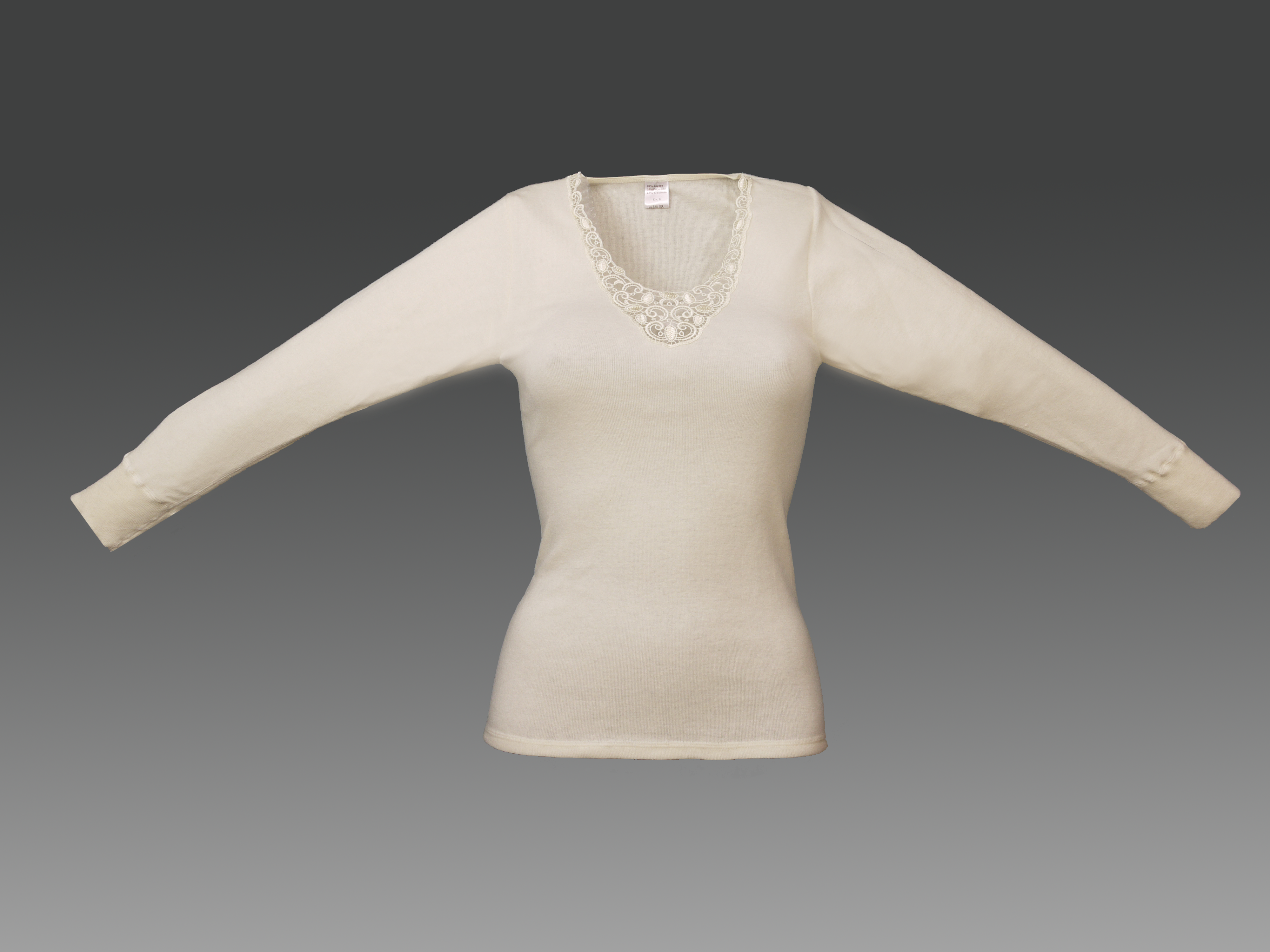 Damenhemd langrm mit Spitzeneinsatz <p> 30% Angora 40% Modal 30% Seide